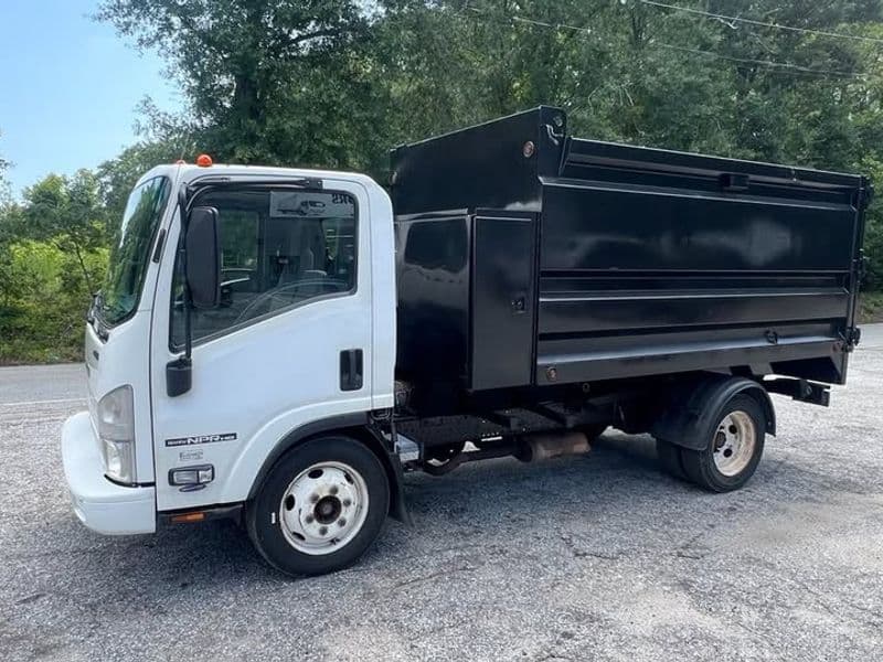 2016 Isuzu NPR HD
